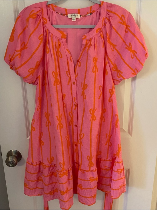 Umgee Dresses & Skirts - Umgee Pink Dress with Orange Bow-Print Puff Sleeves and Matching Belt